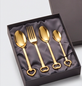 Ensemble de couverts dorés de haute qualité, élégants, en acier inoxydable, accessoires de cuisine et de salle à manger haut de gamme, pour une utilisation sur la table. - Product Image 6