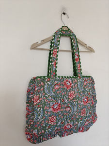 Funda acolchada para portátil Shree Balajee Garments T-1 Artisan Green con correas para el hombro, elegante y protectora. - Product Image 3