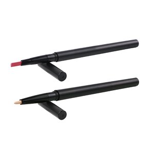 Tendance du moment : Stick double embout pour fard à paupières, contour et highlight, pour un application fluide et un accentuation du coin intérieur des yeux - Product Image 2