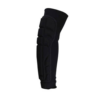 Protège-bras de tir à l'arc en tissu Cordura avec coutures renforcées et panneaux ventilés pour un confort durable - Product Image 6