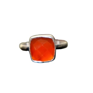 Anillo Infantil con Zirconia, Plata de Ley 925, Engaste de Garra Hecho a Mano, Corte Brillante, Moderno y Elegante, Certificado por Terceros - Product Image 1