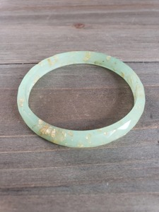 Brazaletes de Resina en Stock, Listos para Envío, Acabado Sólido, Venta al por Mayor Directa de Fábrica, Brazaletes de Resina Personalizados - Product Image 5