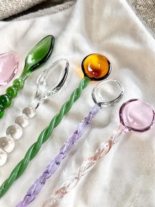 Elegante Juego de Servidores de Ensalada de Resina Color Ámbar, Cuchara y Tenedor para Servir, Vajilla para Cocina y Mesa de Comedor - Product Image 4