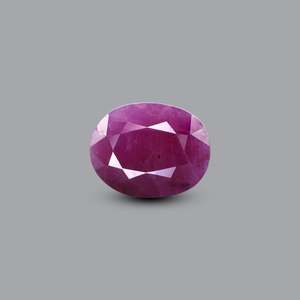 Handcrafted 7.25 Carat African Ruby Loose Gemstone Oval Emerald Cut High Quality for Fine Jewelry - Product Image 1