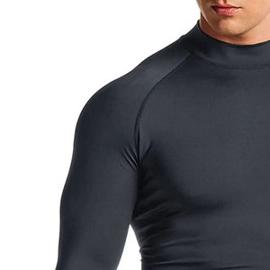 Vêtements de fitness pour hommes, rashguard à manches courtes sur mesure, respirant et avec logo imprimable, vente en ligne, service OEM disponible - Product Image 2