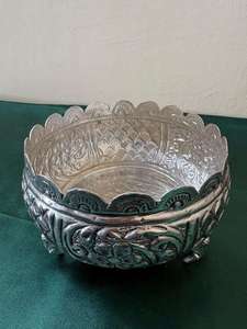 Bol Urli artisanal argenté festif, centre de table traditionnel pour la décoration de Diwali, décoration intérieure et cadeaux pour occasions spéciales - Product Image 5