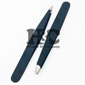 Pinzas Profesionales Negras de Acero Inoxidable, Juego de Pinzas para Cejas con Punta Puntiaguda, Empaque con Logotipo Personalizado, Uso Estético - Product Image 4