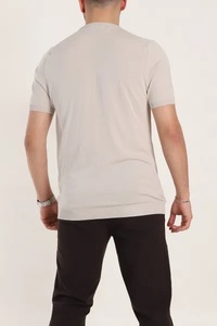 เสื้อถักแขนสั้นคอกลมสีแดงสำหรับผู้ชาย EVER GLOW ผลิตจากวิสโคส/คอตตอน สวมใส่สบาย ระบายอากาศได้ดี เป็นมิตรกับสิ่งแวดล้อม ป้องกันรอยยับ ด้านหน้าเรียบ - Product Image 3