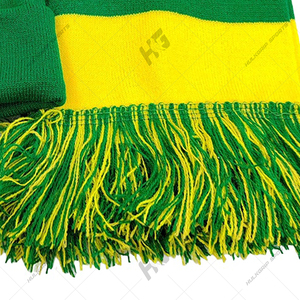 Conjunto de Gorro y Bufanda de Invierno de Longitud Media, Tejido Liso, 100% Acrílico, con Logotipo Personalizado de la Hermandad Griega Chi Eta, Impresión por Transferencia de Calor - Product Image 2