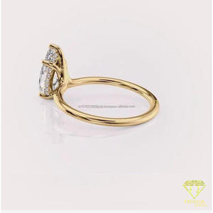 Bague de fiançailles solitaire en diamant de laboratoire taille poire en or jaune, classique à quatre griffes, pour femme - Product Image 3