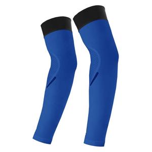 Mangas de compresión para codo, deportivas, de spandex, para correr y fitness, disponibles en todas las tallas, bajo demanda personalizada. - Product Image 3