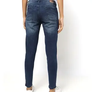 Jean en denim décontracté pour femme, coupe droite, taille mi-haute, longueur complète, couleur unie personnalisée, 100 % coton de haute qualité, séchage rapide - Product Image 4