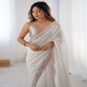 Sari de fête VASTRA COTTAGE en Georgette avec chemisier en soie Mety brodé, couleur blanche, tenue traditionnelle pour femmes - Product Image 2