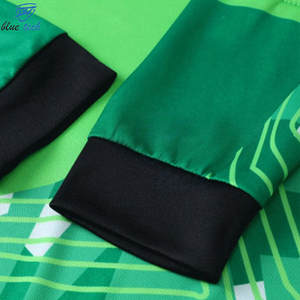 Uniforme de Portero de Fútbol Personalizado, Manga Larga, Acolchado, Transpirable, Protección UV, Conjunto de Camiseta y Pantalones, Equipación de Fútbol OEM - Product Image 3