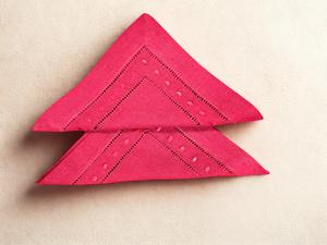 Nouveauté Vietnamienne : Serviettes de Cocktail Brodées pour Fêtes, Artisanat de Point de Croix et Broderie Faits Main - Product Image 2