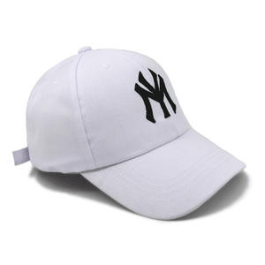 Gorra de Béisbol Personalizada de 5 Paneles con Marco en K, Estilo Deportivo, Patrón a Cuadros, Logotipo Bordado en 3D, Visera Curva de Dos Tonos - Product Image 5
