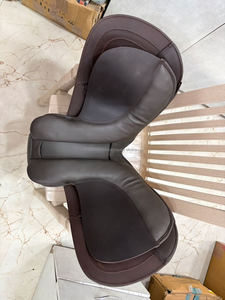 Silla de Montar Inglesa de Cuero de Alta Calidad para Doma Clásica, Juego Completo con Accesorios, Personalizable para Equitación - Product Image 3