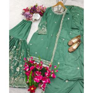 Ensemble de vêtements de fête pour femmes de créateur haut brodé Sarara Dupatta avec travail de séquence - Product Image 6