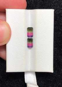 Par de turmalinas tricolor naturales raras, piedras sueltas con corte esmeralda para la fabricación de joyas y colección. - Product Image 3
