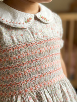 Vestido de Verano para Niñas, Diseño Personalizado OEM ODM, Estilo Línea A, Algodón, Estampado Floral, Hecho a Mano, con Pliegues, Cuello Peter Pan, Estilo Puff, Largo hasta la Rodilla