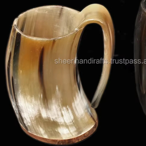 Jarra de Cerveza de Cuerno de Vaca Hecha a Mano, Material Orgánico Ecológico, Forma Natural Pulida, Artesanía Moderna Sheeri, Artículo Coleccionable de la India - Product Image 5