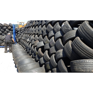 Neumáticos Radiales Usados de Alta Calidad Sin Cámara 235/55ZR17, Neumáticos de Segunda Mano para Automóviles en Fardos/Agujas de Neumáticos Triturados - Product Image 4