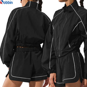 Ensemble court coupe-vent pour femme, nouveau modèle tendance unisexe, ensemble court coupe-vent en nylon personnalisé avec fermeture éclair pour femme, élastique et imperméable - Product Image 4