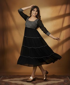 Kurti negro de georgette bordado, económico, solo 300 rupias, completamente cosido, largo hasta la pantorrilla, para mayoristas y minoristas. - Product Image 1