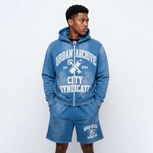 Conjunto de Sudadera con Capucha y Pantalones Cortos de Alta Calidad con Logotipo Personalizado, Estilo Urbano, Impresión en Serigrafía, 100% Algodón - Product Image 1