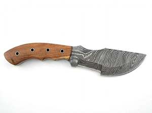 Couteau de cuisine lourd en acier Damas artisanal avec manche en bois naturel pour la préparation et la découpe des aliments - Product Image 5