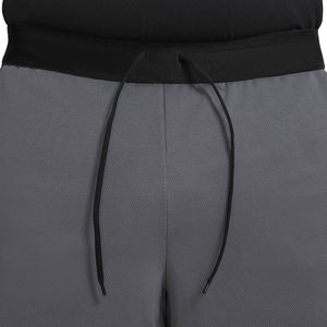 Shorts en toile tissée unie pour homme, coupe slim décontractée |   Shorts de sport en coton respirant |   Fournisseur en gros de marques privées États-Unis Royaume-Uni - Product Image 4