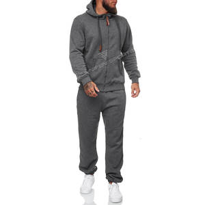 Ensemble de survêtement sportif pour homme avec logo personnalisé, en molleton, pour l'hiver, 100% coton respirant - Product Image 1