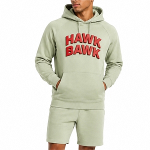 Ensemble sweat à capuche et short pour homme – Confort premium, élégant, durable, décontracté, moderne, tissu doux, assorti - Product Image 1