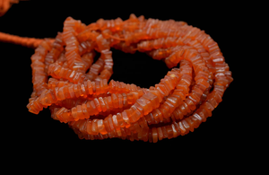 Cuentas de piedras preciosas cuadradas Heishi lisas de cornalina de 5-5,5mm de alta calidad - Product Image 2