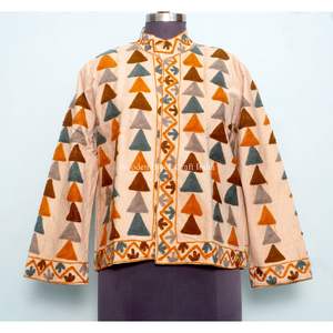 เสื้อแจ็คเก็ตผู้หญิงสไตล์ลำลอง ปักลายดอกไม้ ติดกระดุม งานฝีมือรักษ์โลก สั้น แนวชายหาด สำหรับฤดูหนาว - Product Image 1