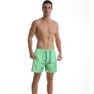 Shorts para Hombre, Estilo Playa, Estadounidenses y Europeos, con Logotipo Personalizado, Precio Económico, Proveedor Directo de Pakistán - Product Image 1