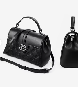 Sac fourre-tout décontracté matelassé en PU pour femme avec logo décoratif, bandoulière, style classique, fermeture éclair noire, imperméable, portable, usage quotidien - Product Image 3