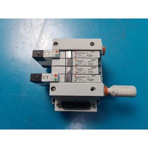 SMC VQ1201N-5+VVQ1000-10A-1 – Pièces d'équipement semi-conducteur d'occasion, état actuel - Product Image 1