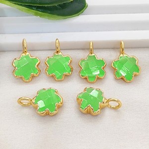 จี้รูปดอกไม้ประดับพลอยแคลเซโดนีสีเขียวขนาด 10 มม. ชุบทอง ทำด้วยมือ สำหรับทำเครื่องประดับ - Product Image 1