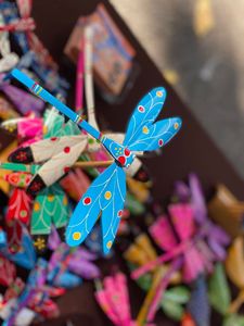 สินค้าขายดี ไม้ไผ่รักษ์โลก คุณภาพสูง แบบดั้งเดิม รูปทรงแมลงปอ |   เครื่องประดับตั้งโต๊ะทำมือจากวัสดุธรรมชาติสำหรับปีใหม่ - Product Image 5
