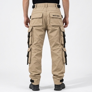 Pantalones Cargo Beige para Hombre con Diseño de Múltiples Bolsillos, Correas con Hebilla Negra, Puños Ajustables, Corte Relajado, Estilo Urbano - Product Image 2