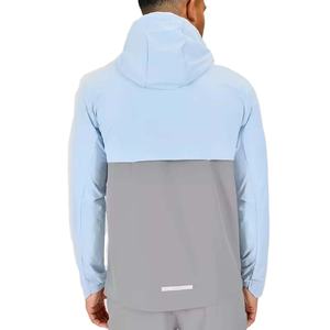 Chaqueta Cortavientos Ligera Personalizada para Exteriores, con Franja Reflectante de Color, Capucha Ajustable, 100% Poliéster, para Hombre - Product Image 2