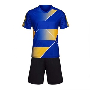 Tenue de football personnalisée de haute qualité pour hommes, 100% polyester, imprimée, respirante, à séchage rapide, ensembles d'entraînement, maillot pour adultes - Product Image 2