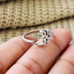 Bague Om en laiton plaqué argent pour le yoga, la méditation, symbole religieux hindou, unisexe, certifiée, vente en gros - Product Image 6