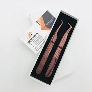Pinzas de pestañas de acero inoxidable con agarre de diamante de oro rosa de volumen de 90 grados profesionales al por mayor punta puntiaguda sostenible - Product Image 2