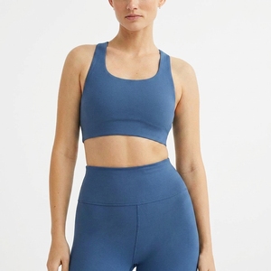 Sujetador deportivo y top de yoga de color liso personalizado para mujer, tallas grandes, con servicio OEM para fitness - Product Image 4