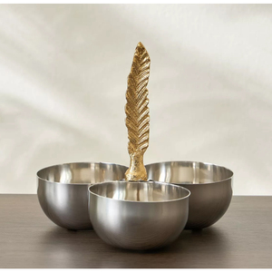 Plateau de service à condiments botanique à trois compartiments avec poignée en laiton moulé motif fleur de pavot, en acier inoxydable, pour apéritifs et collations - Product Image 4