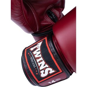 Gants de boxe Muay Thai Sanda Twins avec cuir extensible de qualité supérieure et kit de protection des tibias - Product Image 6