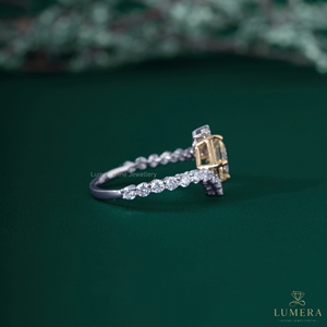 แหวนเพชรเหลืองทรงเรเดียนท์คัท 2.13 กะรัต ทองคำขาว 14K/18K ประดับเพชรแบบพาเว่ แหวนหมั้นและแหวนแต่งงานสำหรับผู้หญิง - Product Image 5