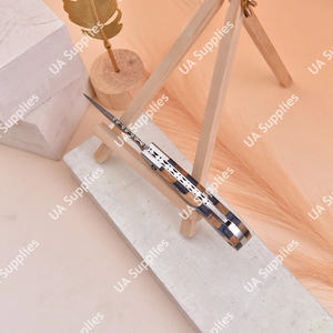 มีดพับเหล็กดามัสกัสทำมือขายดีที่สุด สีสันสดใส ปรับแต่งได้ ด้ามไม้ปักก้า สำหรับตั้งแคมป์ ล่าสัตว์ รับผลิตแบบ OEM/ODM ขายส่ง - Product Image 6